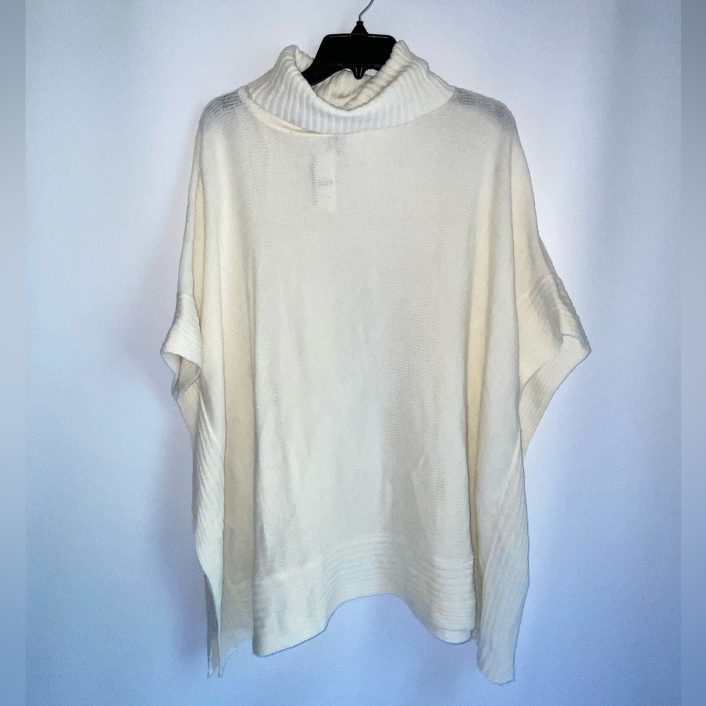 New York & company sweater knit shawl poncho off white ivory NWT turtle …